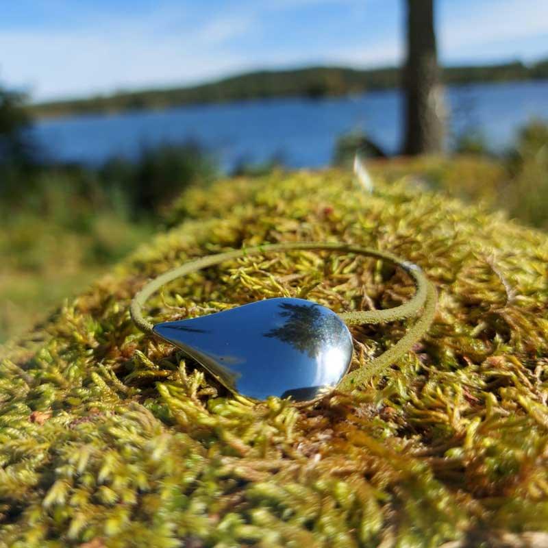 Tear Bracelet - Silver & Olive Green - Freya & Thor of Sweden